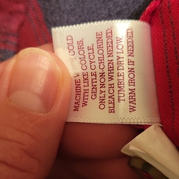 So 100% cotton plaid button down shirt size M - Picture 7 of 7